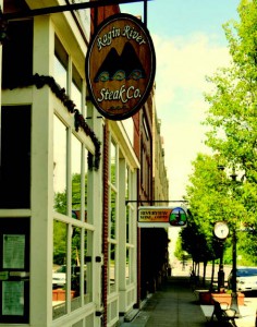 2011-Summer-Oregon-Travel-Willamette-Valley-Independence-Ragin-River-Steak-Co-food-drink-eat-restaurant
