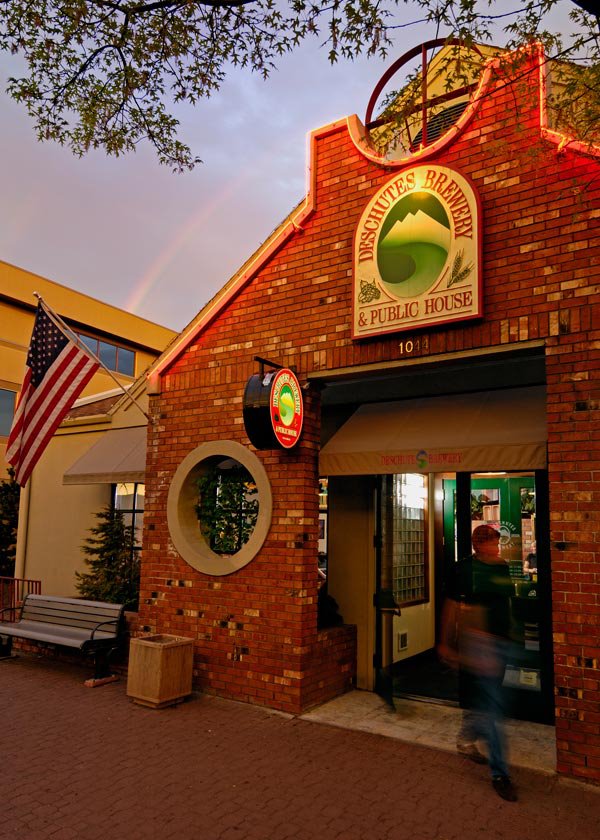 deschutes-brewery-and-public-house-restaurant-beer-pub-central-oregon