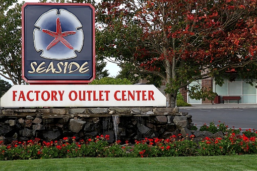 things-to-do-shopping-oregon-coast-seaside-factory-outlet-mall