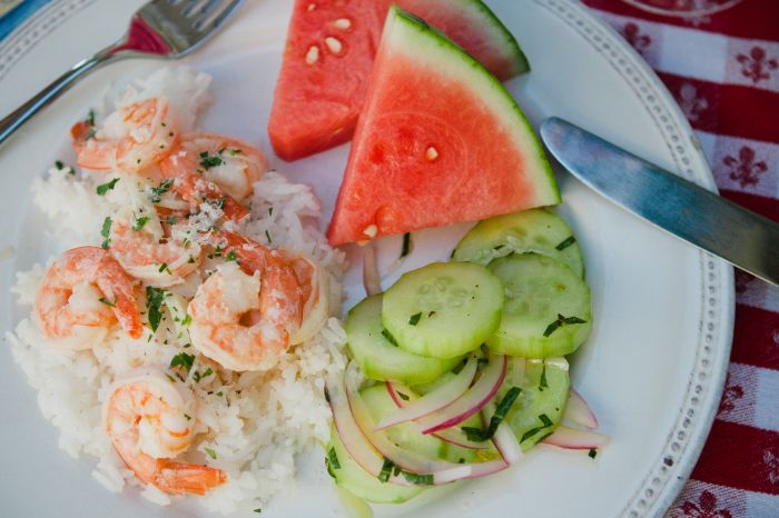 home-grown-chef-simple-summer-meal-shrimp-garlic-cucumber-salad-food-dinner-1859