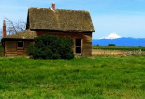 summer-2012-columbia-gorge-mt-hood-road-reconsidered-highway-197-maupin-dalles-tygh-valley-farmhouse