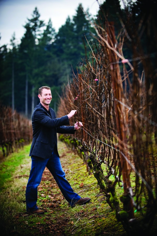2012-Spring-Oregon-Wine-Willamette-Valley-Lange-Winery-Jesse-Lange-vineyard-taste-grapes