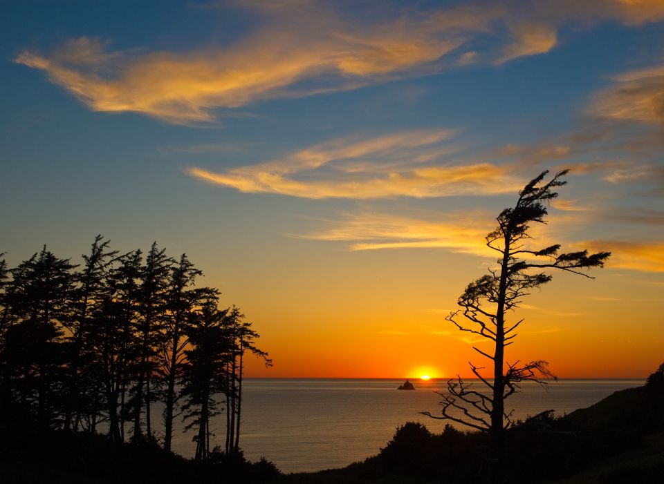 1859_web_Oregon-coast-sunset_Jeff-Millsteen